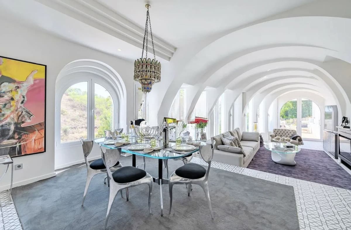 Townhouse in Marbella — photo 1 of 10