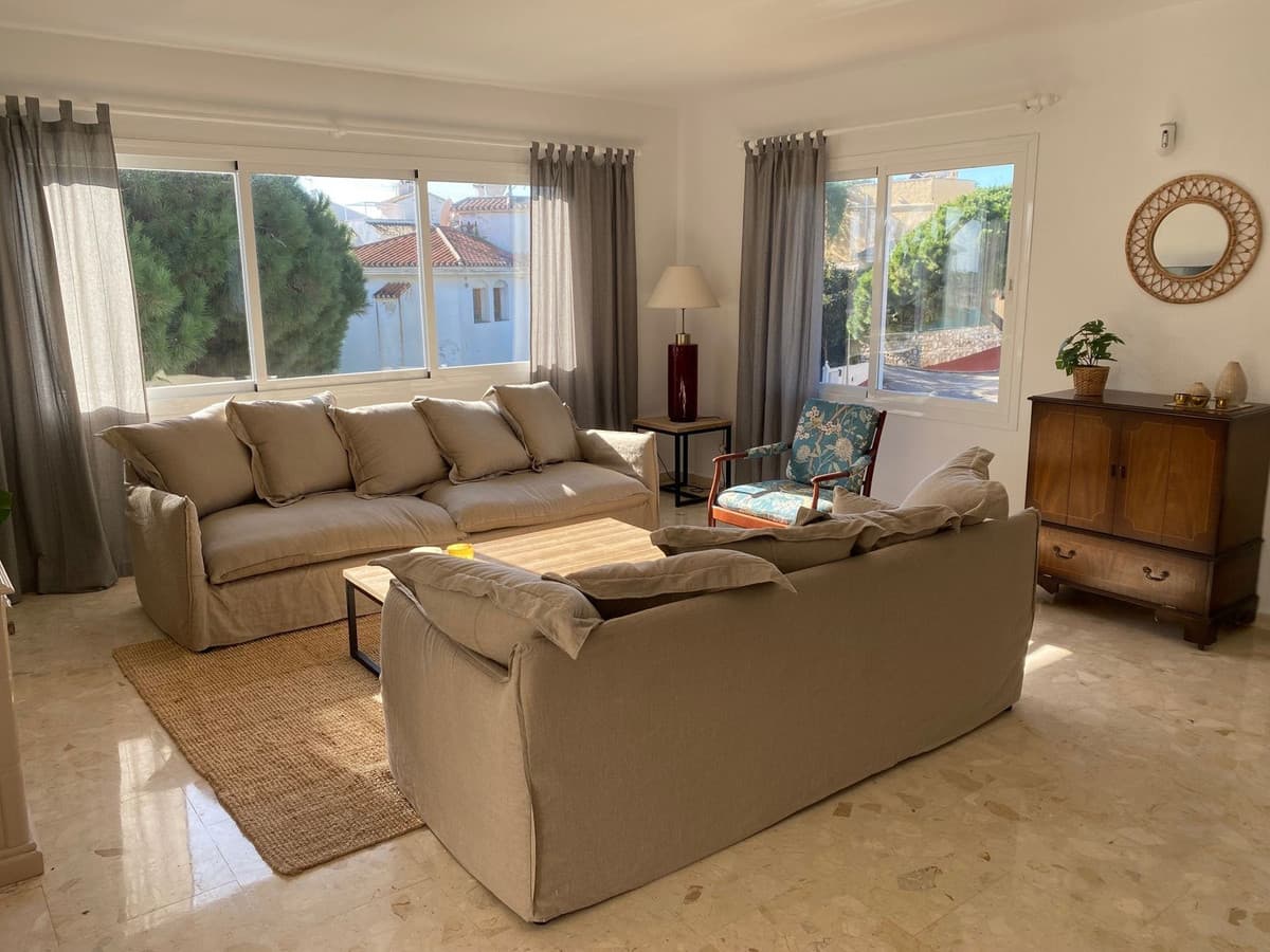 Detached Villa in Calahonda — photo 3 of 10