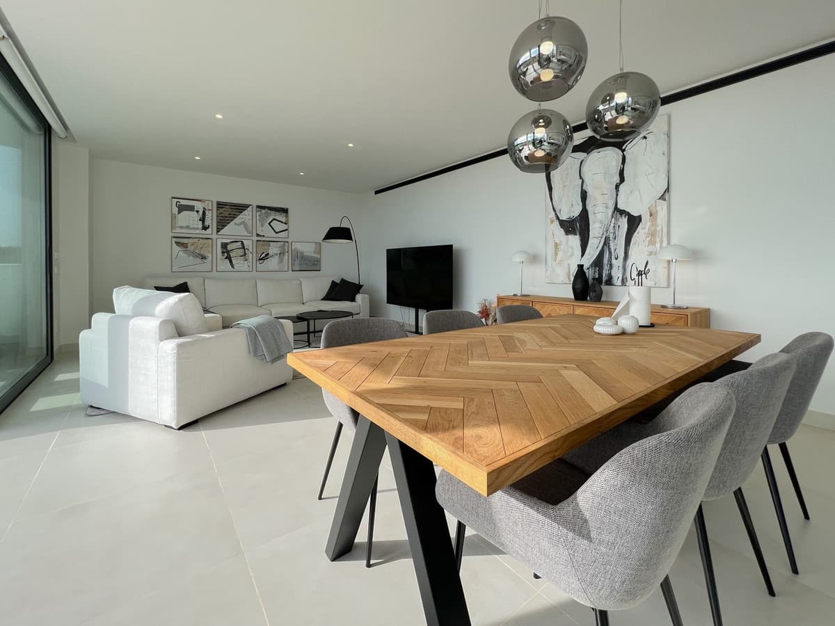 Middle Floor Apartment in Higueron — photo 5 of 10