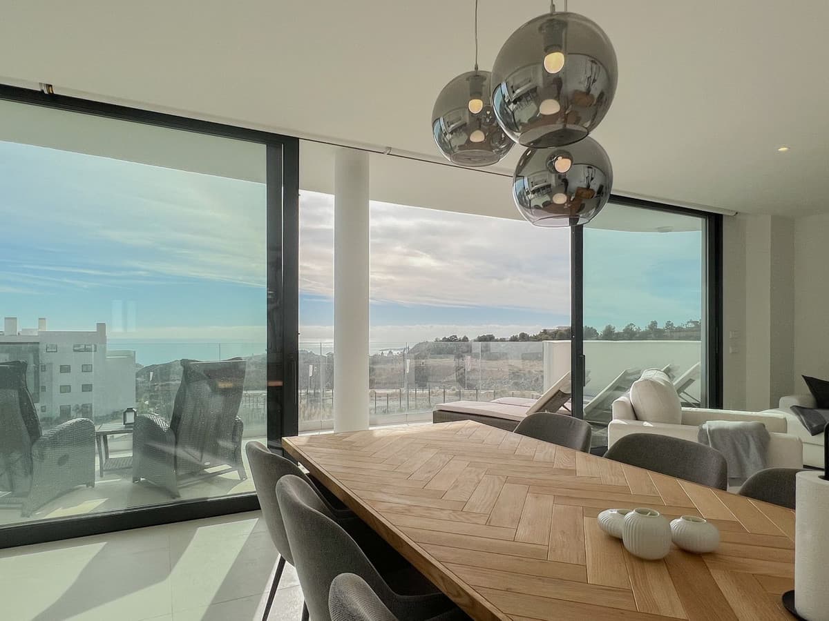 Middle Floor Apartment in Higueron — photo 10 of 10