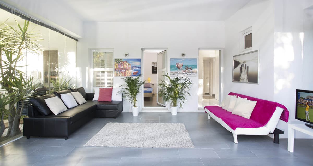 Detached Villa in Elviria — photo 2 of 10