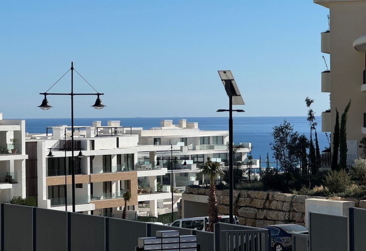 Middle Floor Apartment in Fuengirola — photo 4 of 10