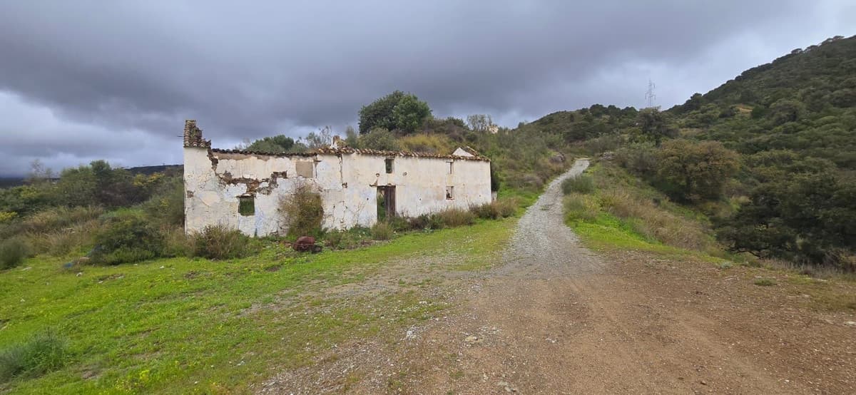 Land in Benahavís — photo 2 of 10