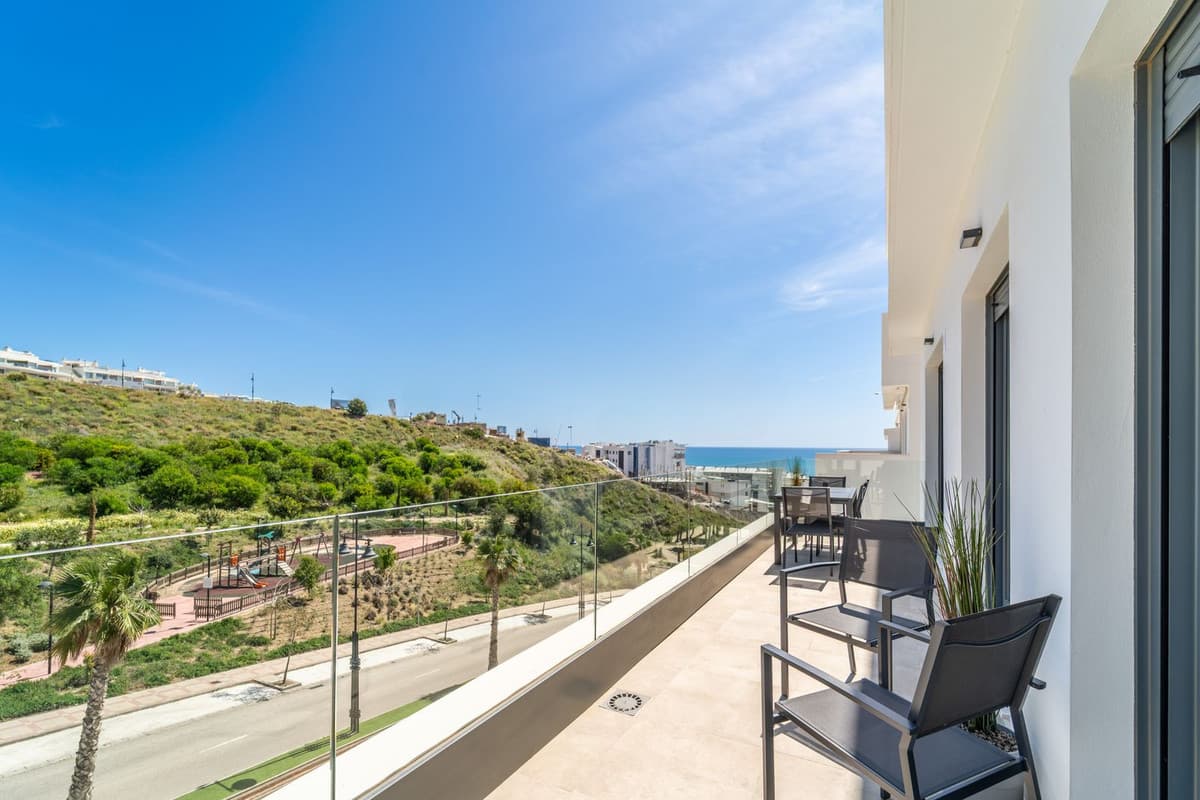 Middle Floor Apartment in Fuengirola — photo 2 of 10