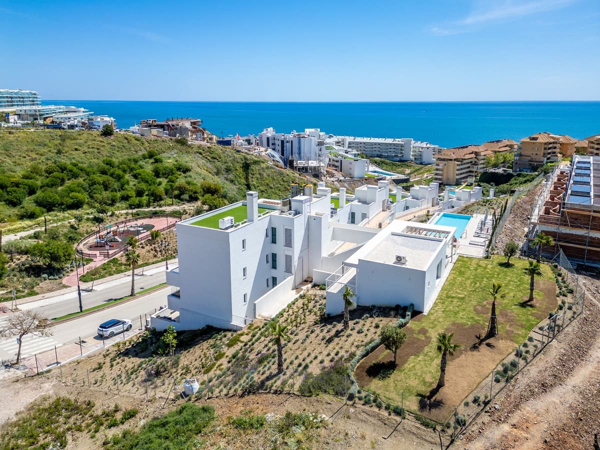 Middle Floor Apartment in Fuengirola — photo 8 of 10
