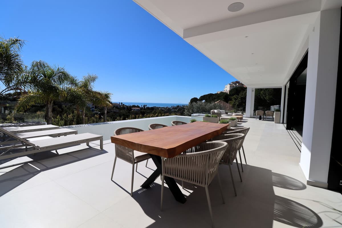 Detached Villa in Elviria — photo 4 of 10