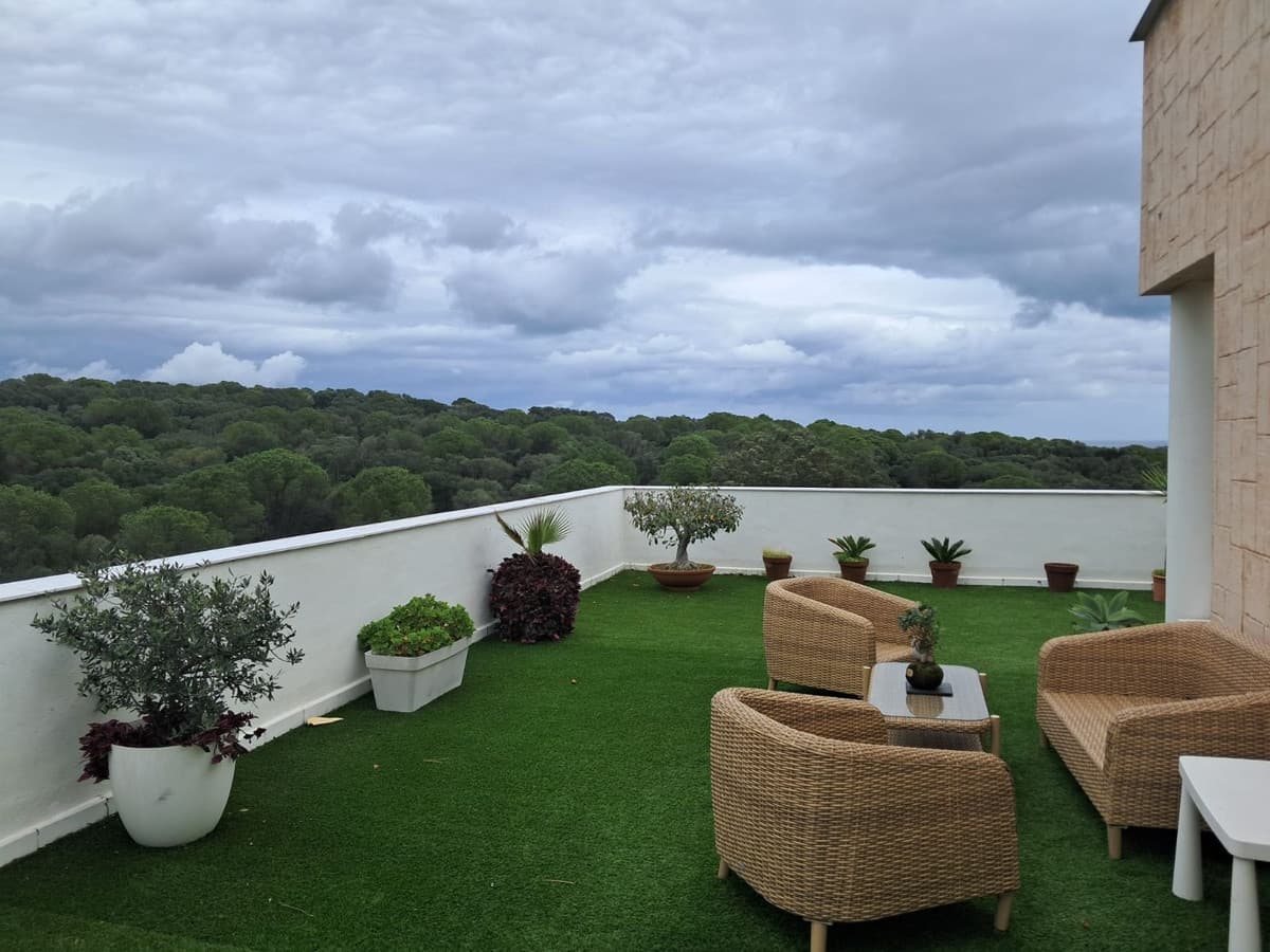 Penthouse in La Alcaidesa — photo 1 of 10