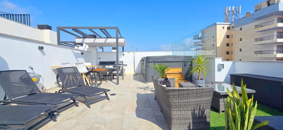 Penthouse in Torremolinos — photo 4 of 10
