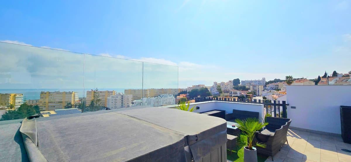 Penthouse in Torremolinos — photo 5 of 10