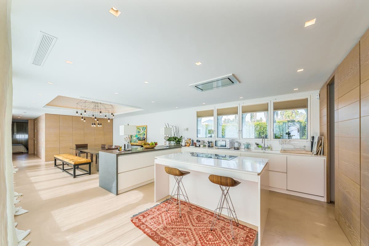 Penthouse in The Golden Mile — photo 6 of 10