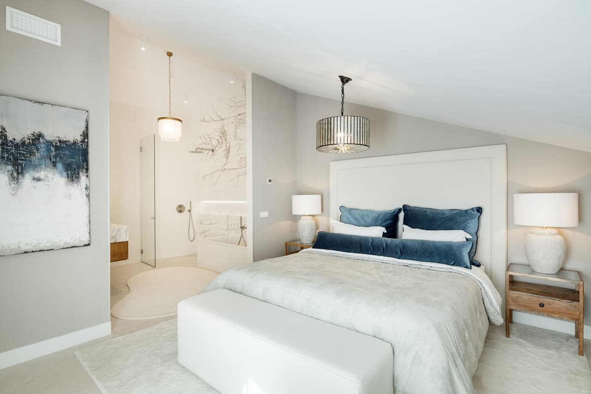 Penthouse Duplex in The Golden Mile — photo 8 of 10