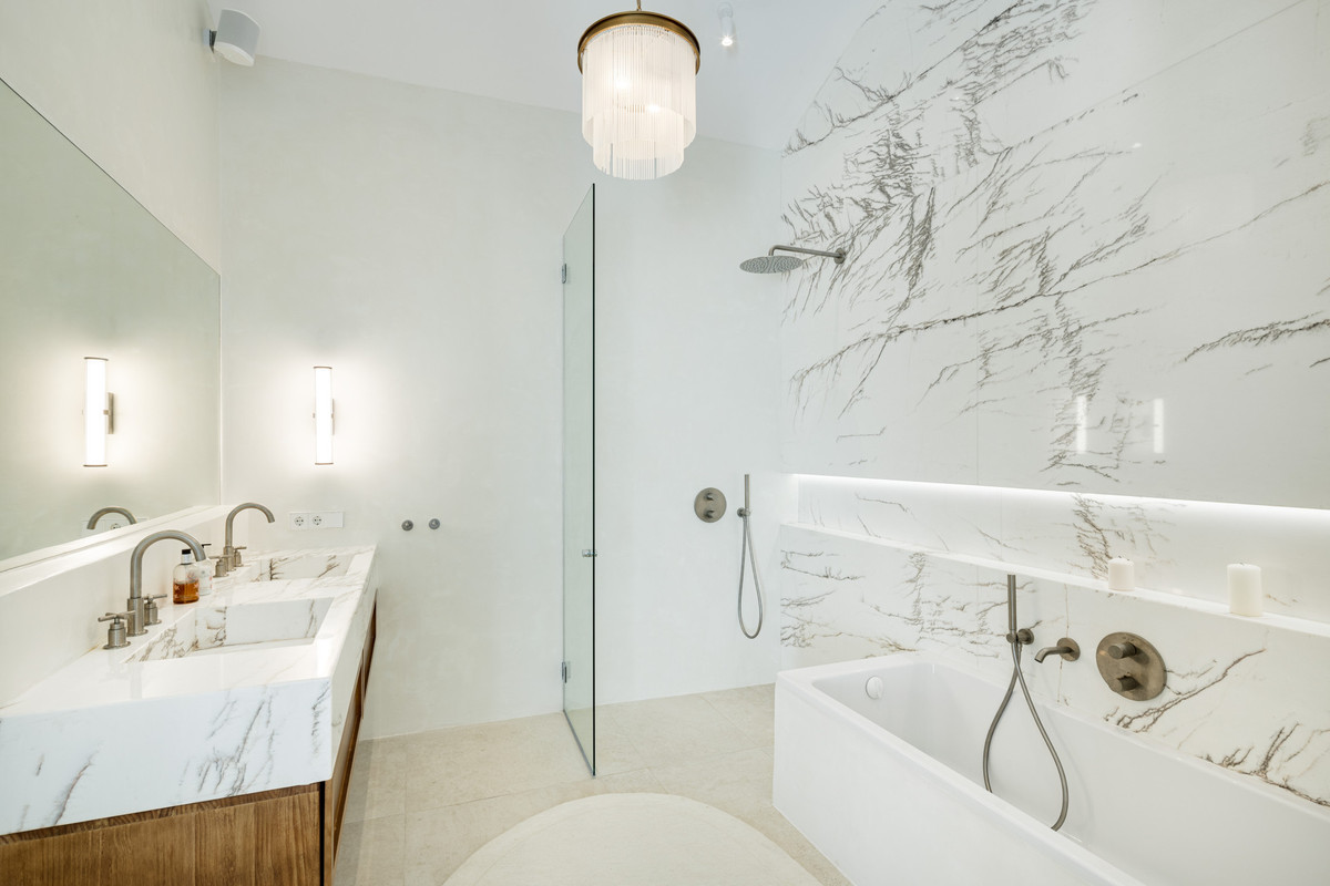 Penthouse Duplex in The Golden Mile — photo 10 of 10