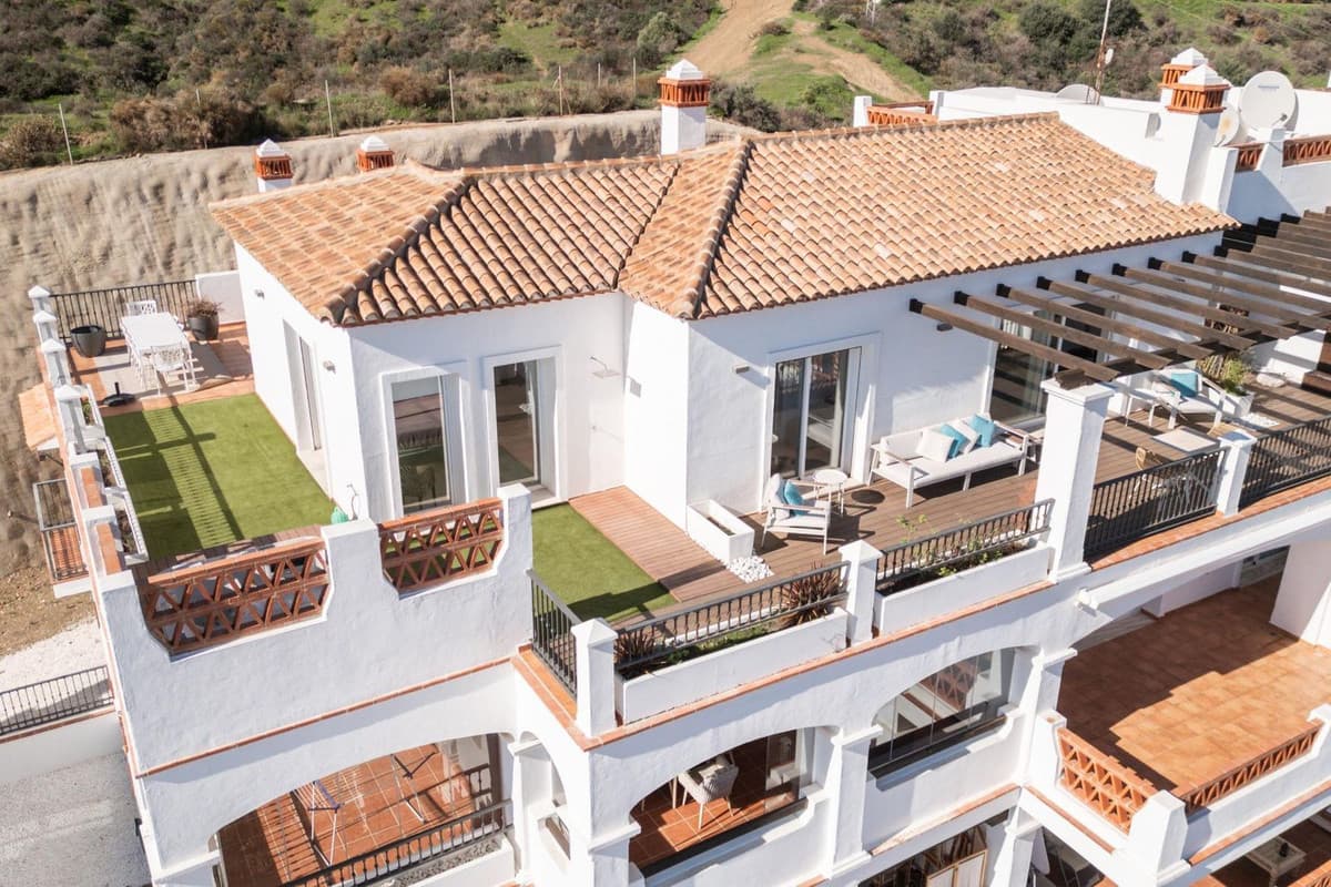 Penthouse in Calahonda — photo 2 of 10