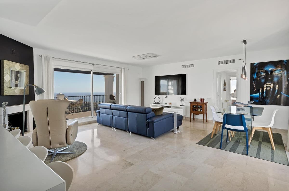 Penthouse in Calahonda — photo 5 of 10