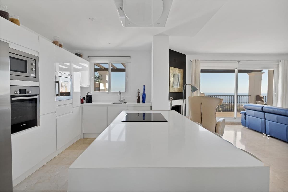 Penthouse in Calahonda — photo 10 of 10