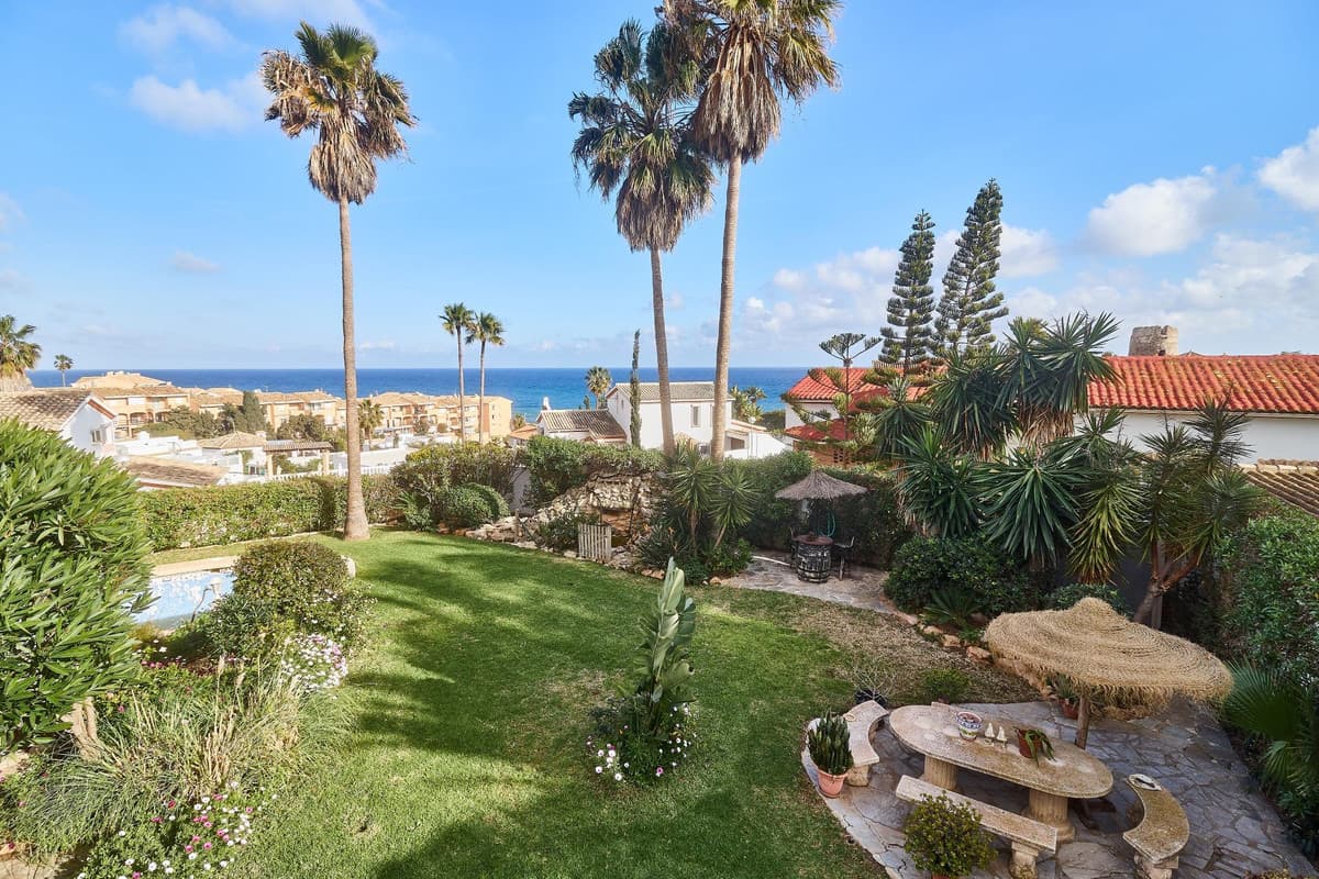 Detached Villa in Mijas — photo 1 of 10