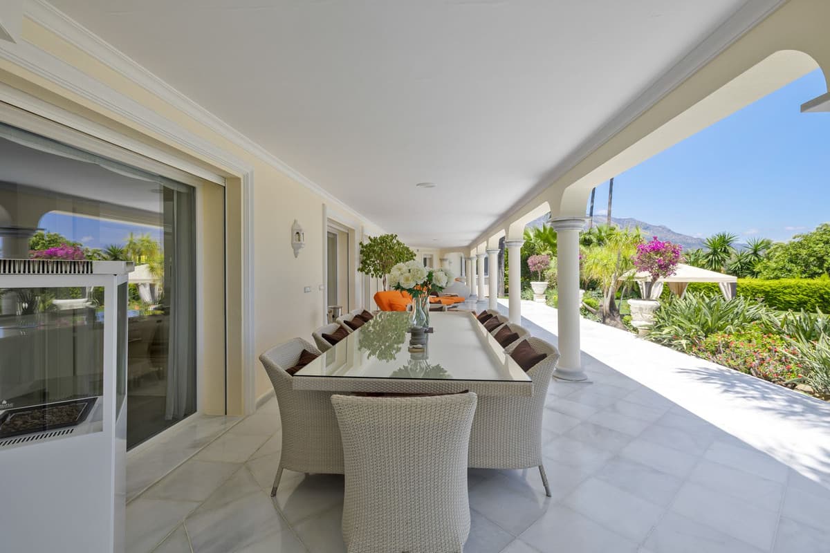 Detached Villa in Nueva Andalucía — photo 4 of 10