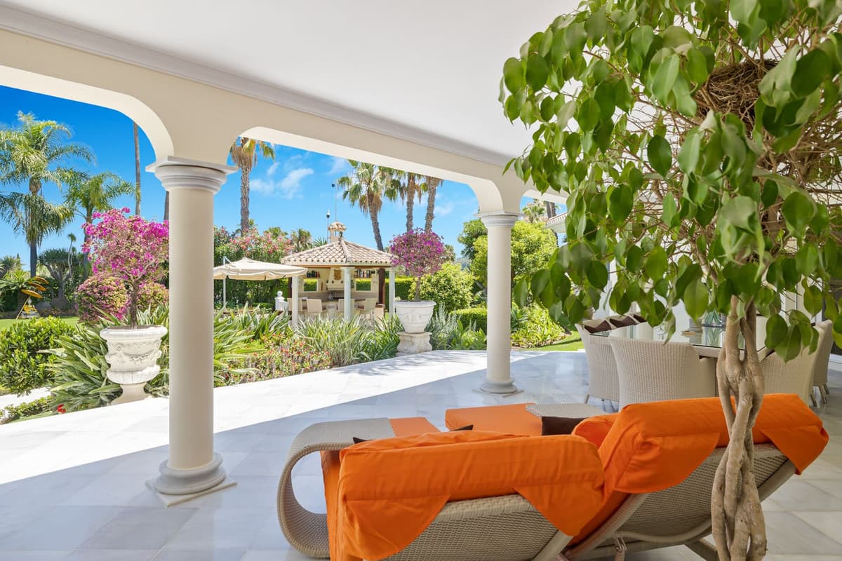 Detached Villa in Nueva Andalucía — photo 5 of 10