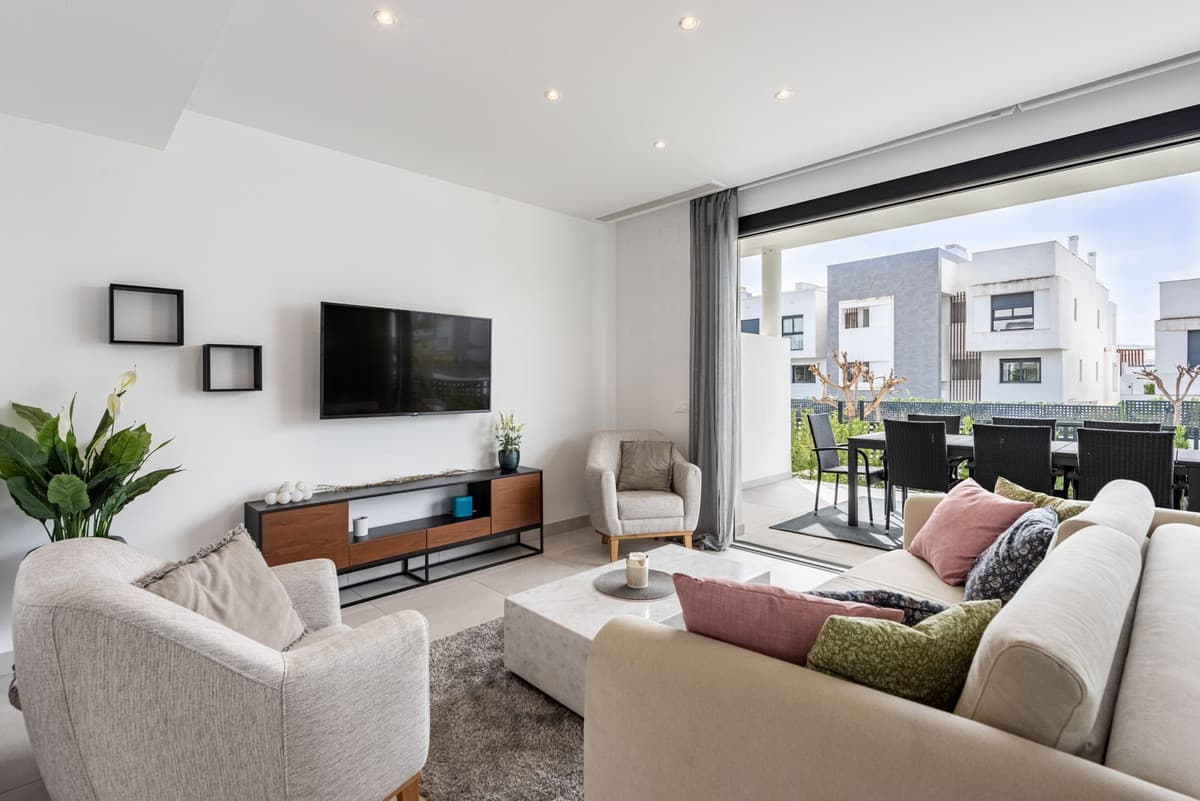 Townhouse in Bel Air — photo 4 of 10