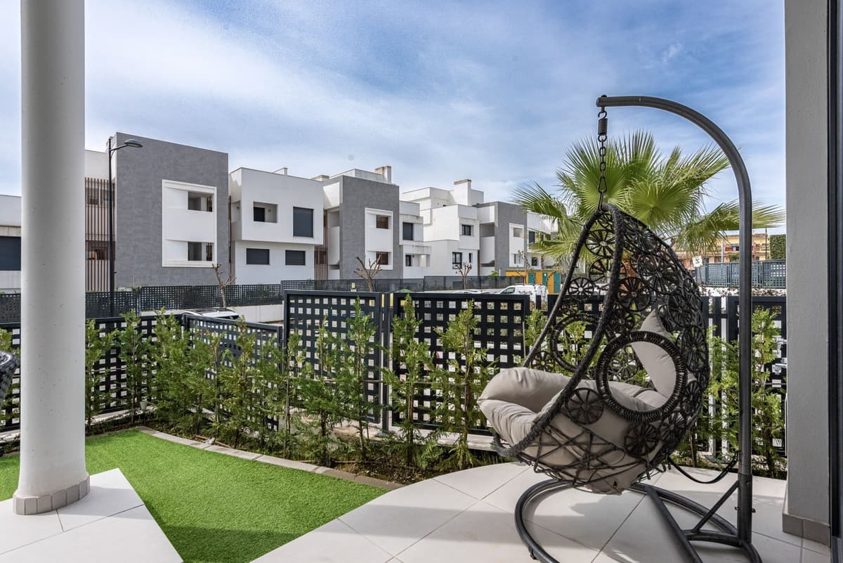 Townhouse in Bel Air — photo 7 of 10