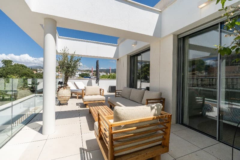 Penthouse in Elviria — photo 3 of 10