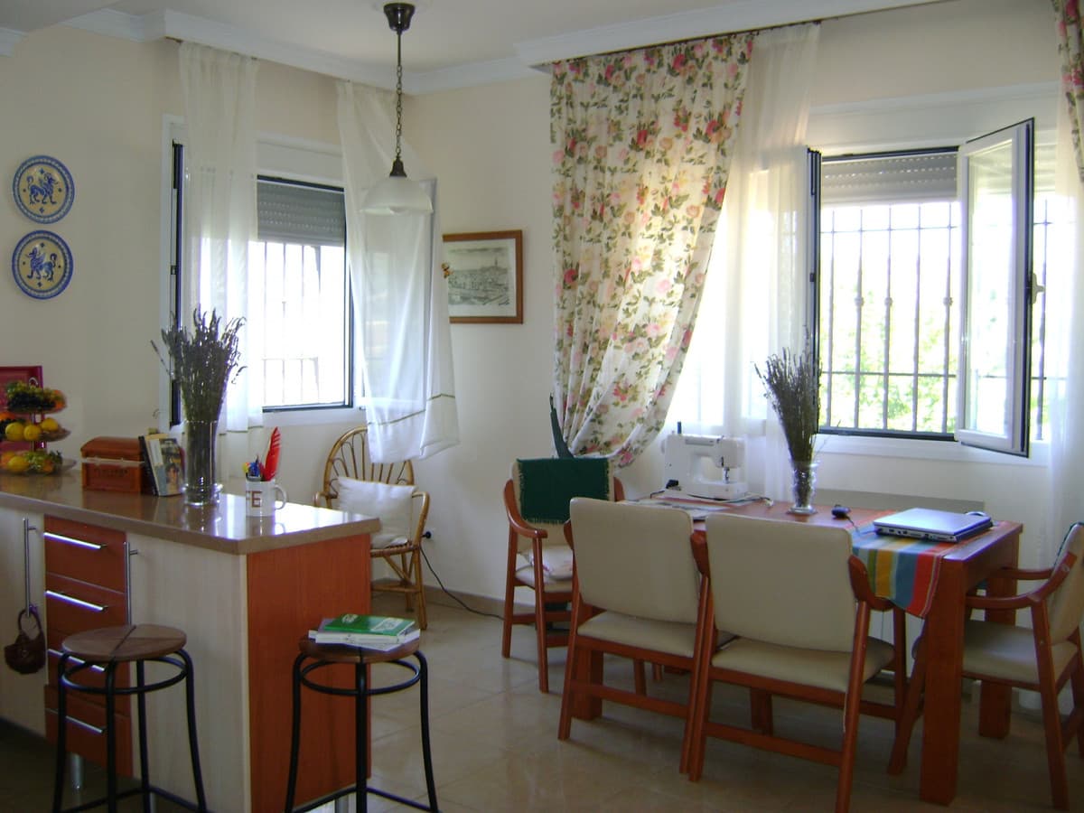 Detached Villa in Cuevas del Becerro — photo 6 of 10
