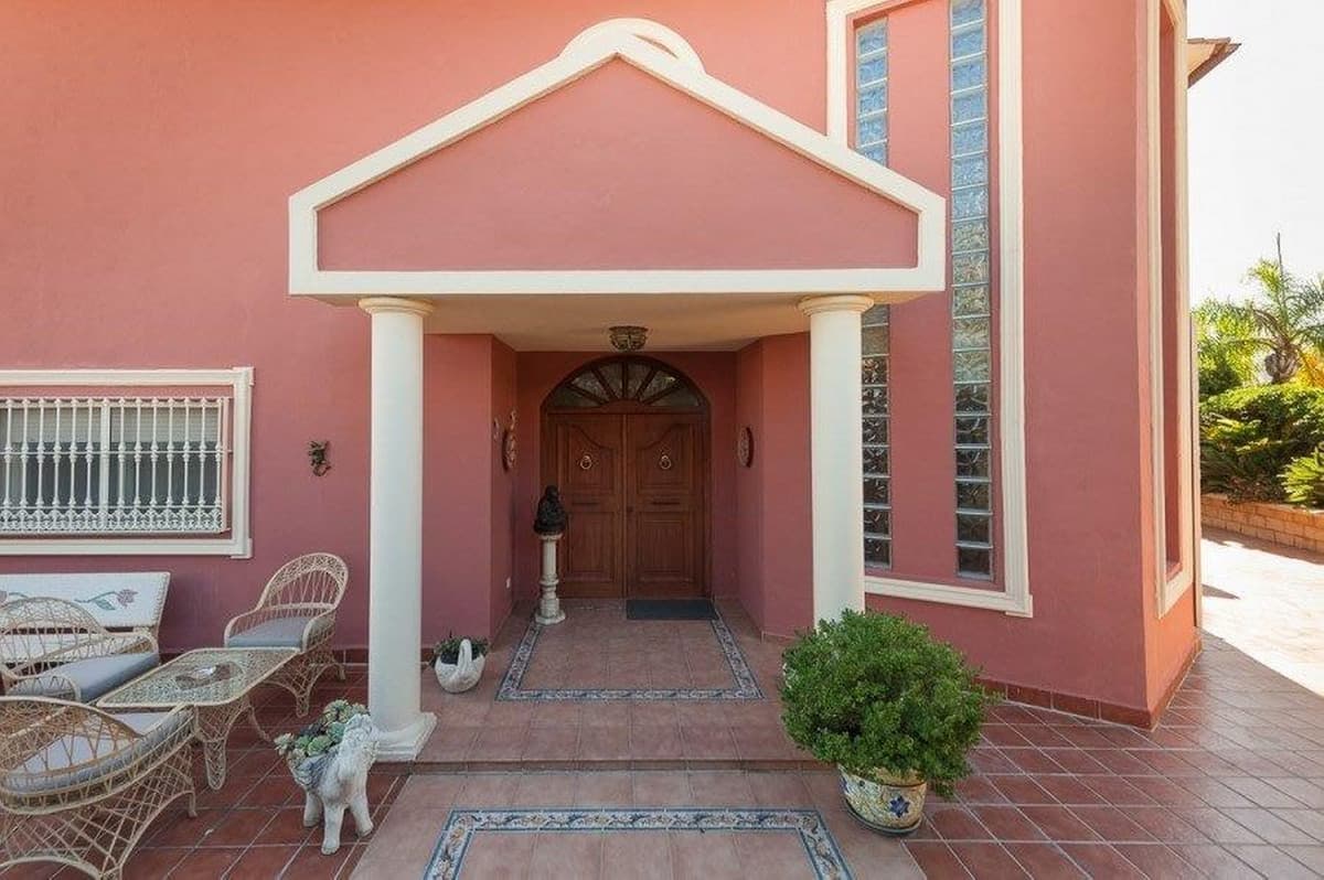 Detached Villa in Playamar — photo 8 of 10
