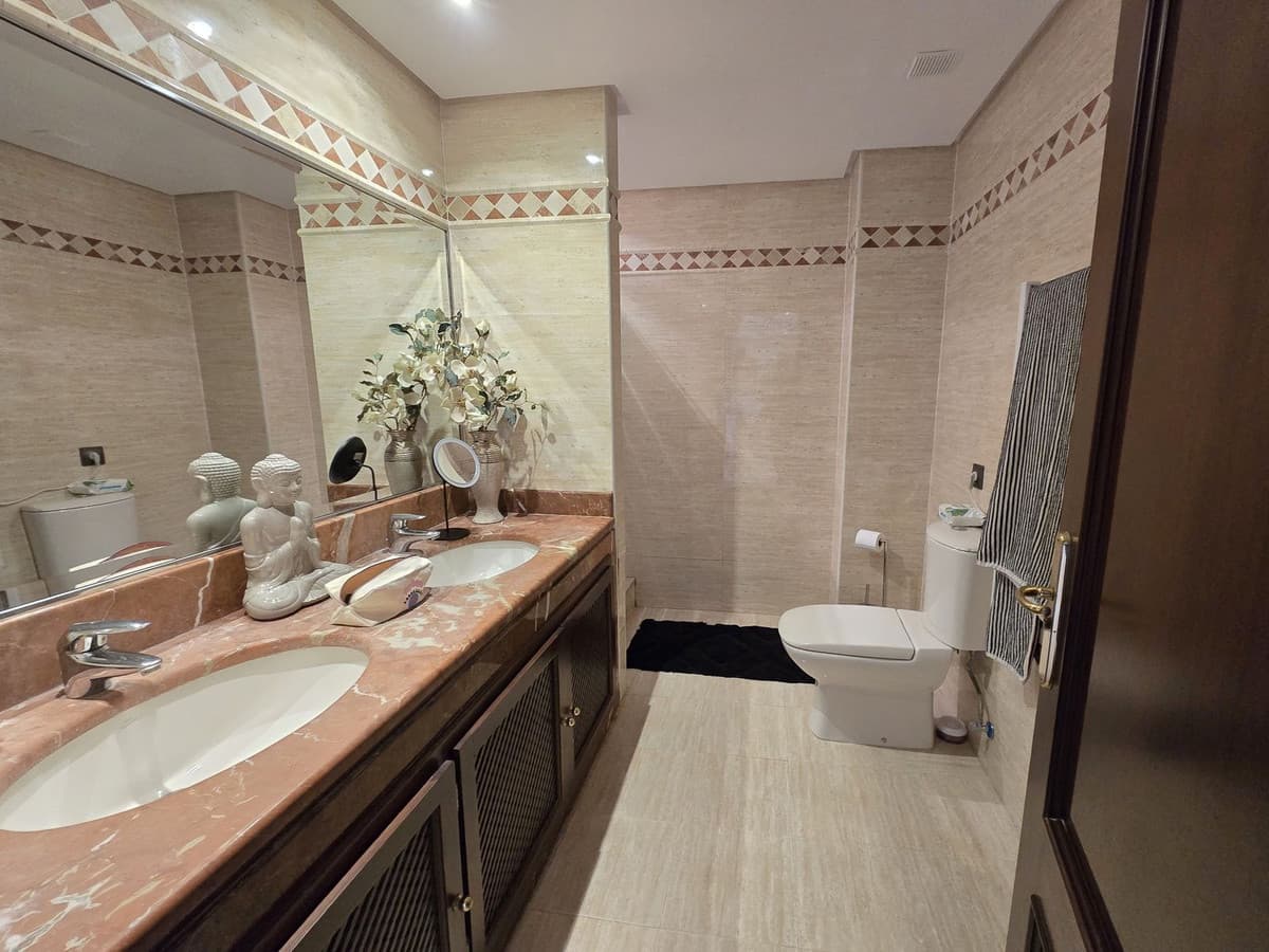 Ground Floor Apartment in La Mairena — photo 10 of 10
