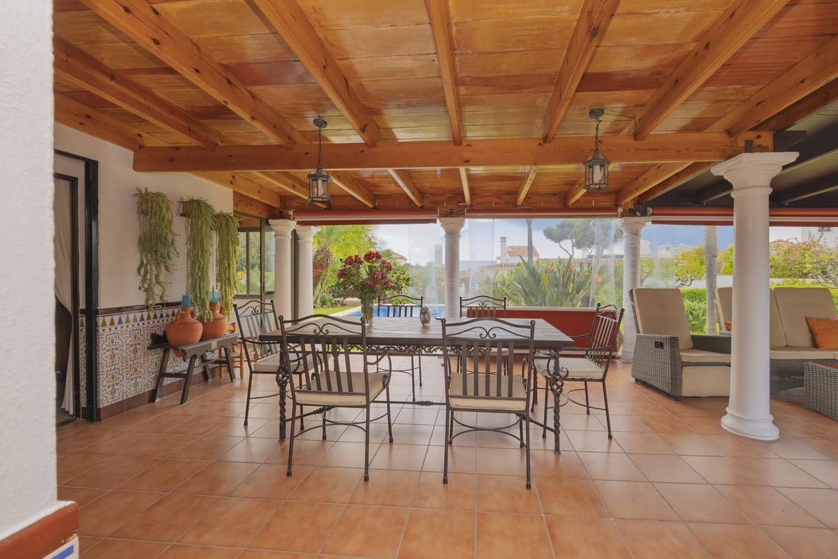 Detached Villa in Las Chapas — photo 3 of 10