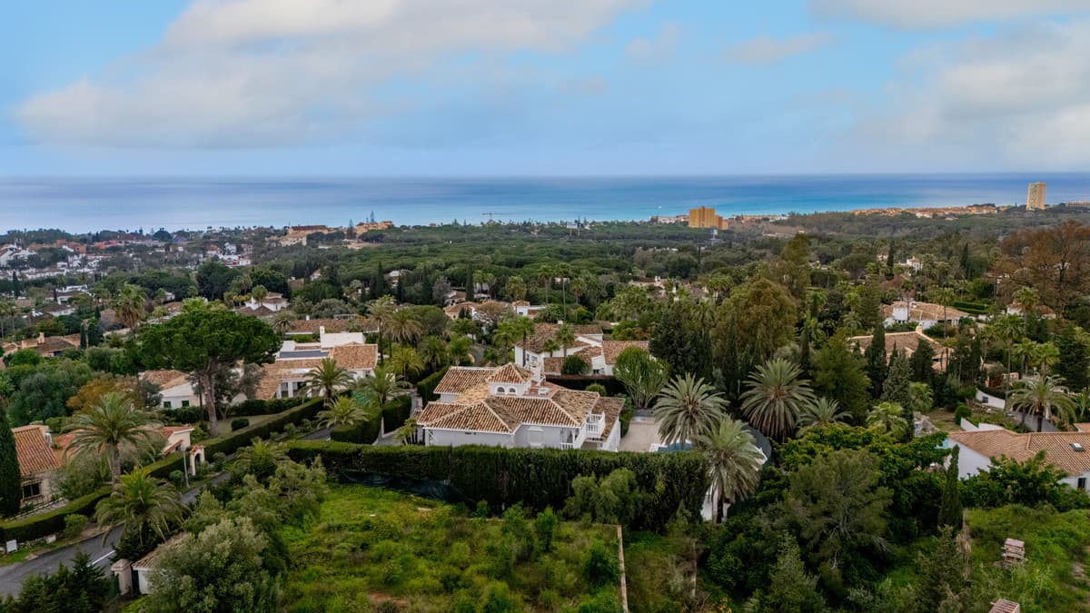 Land in Hacienda Las Chapas — photo 1 of 10