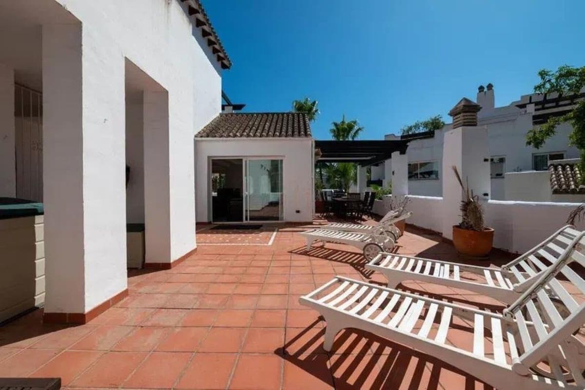 Penthouse Duplex in Puerto Banús — photo 4 of 10