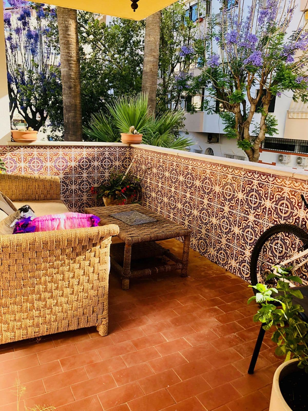 Middle Floor Apartment in Estepona — photo 1 of 10