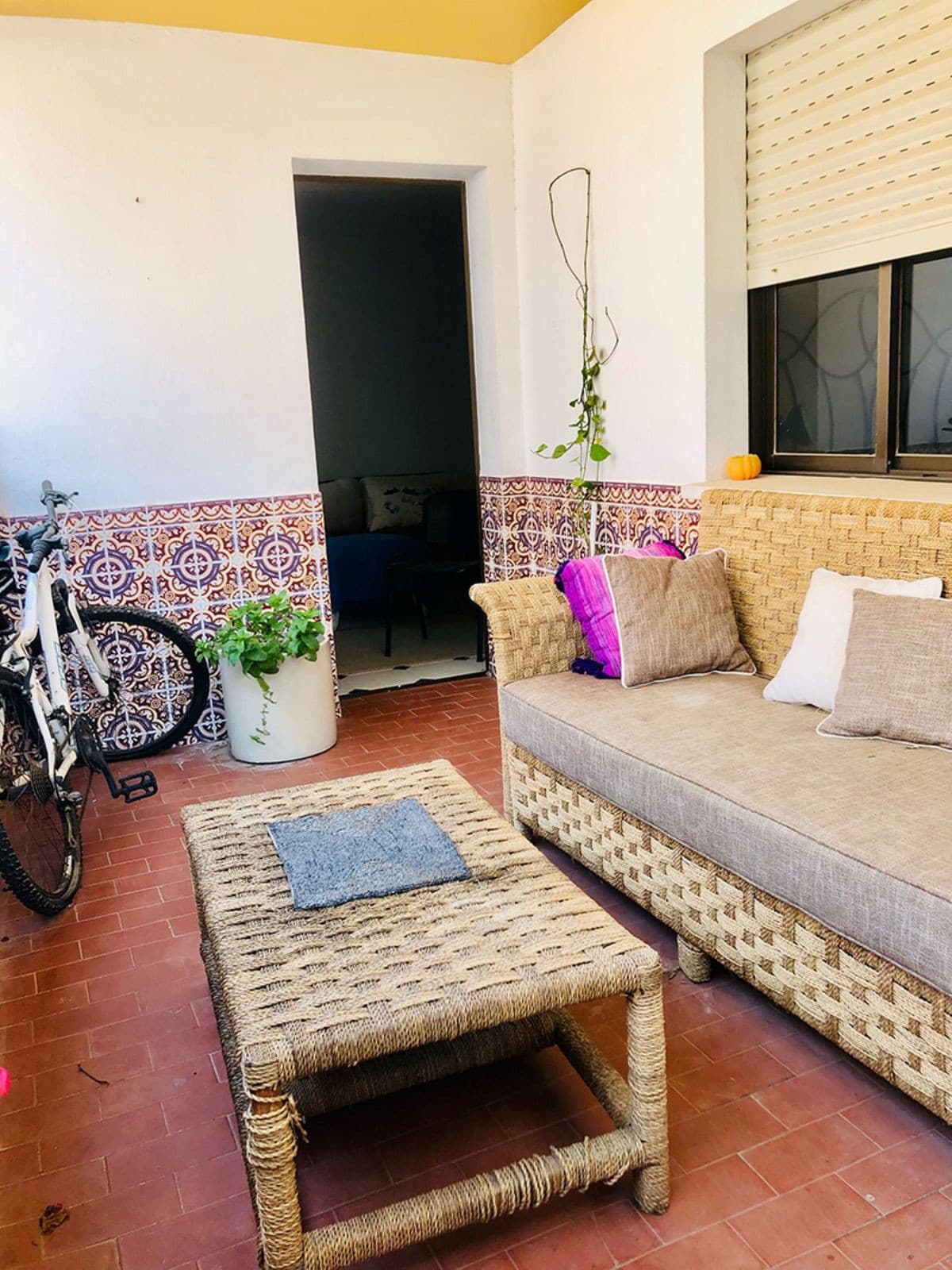 Middle Floor Apartment in Estepona — photo 3 of 10