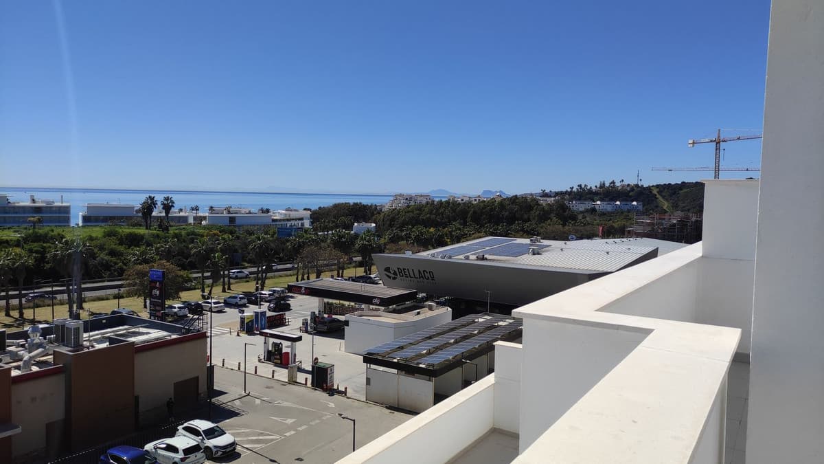 Penthouse in Estepona — photo 3 of 10
