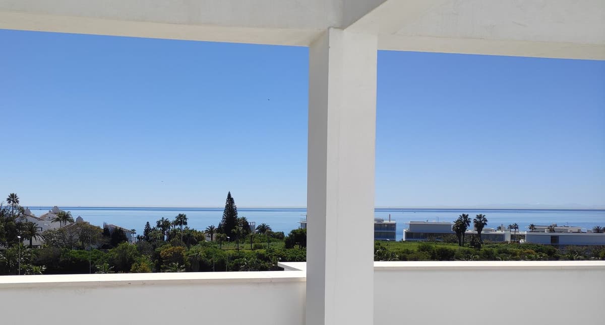 Penthouse in Estepona — photo 8 of 10