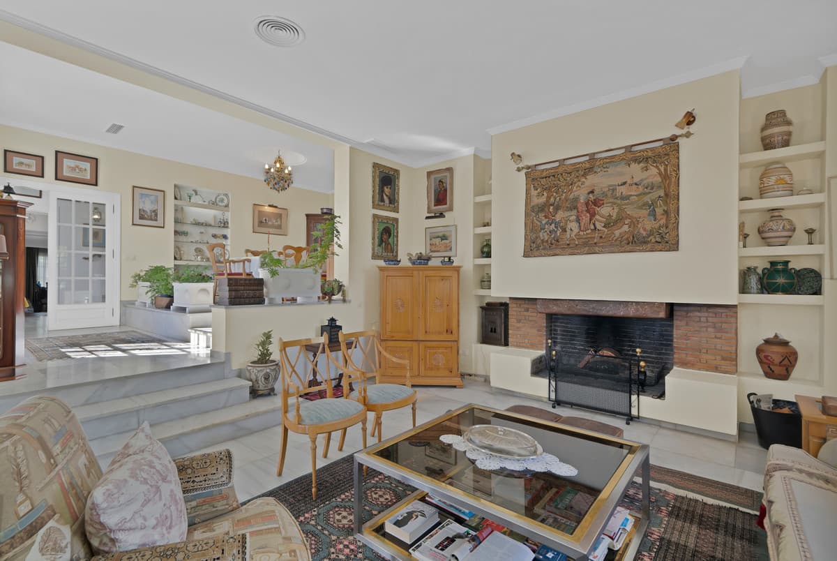 Detached Villa in Las Brisas — photo 9 of 10