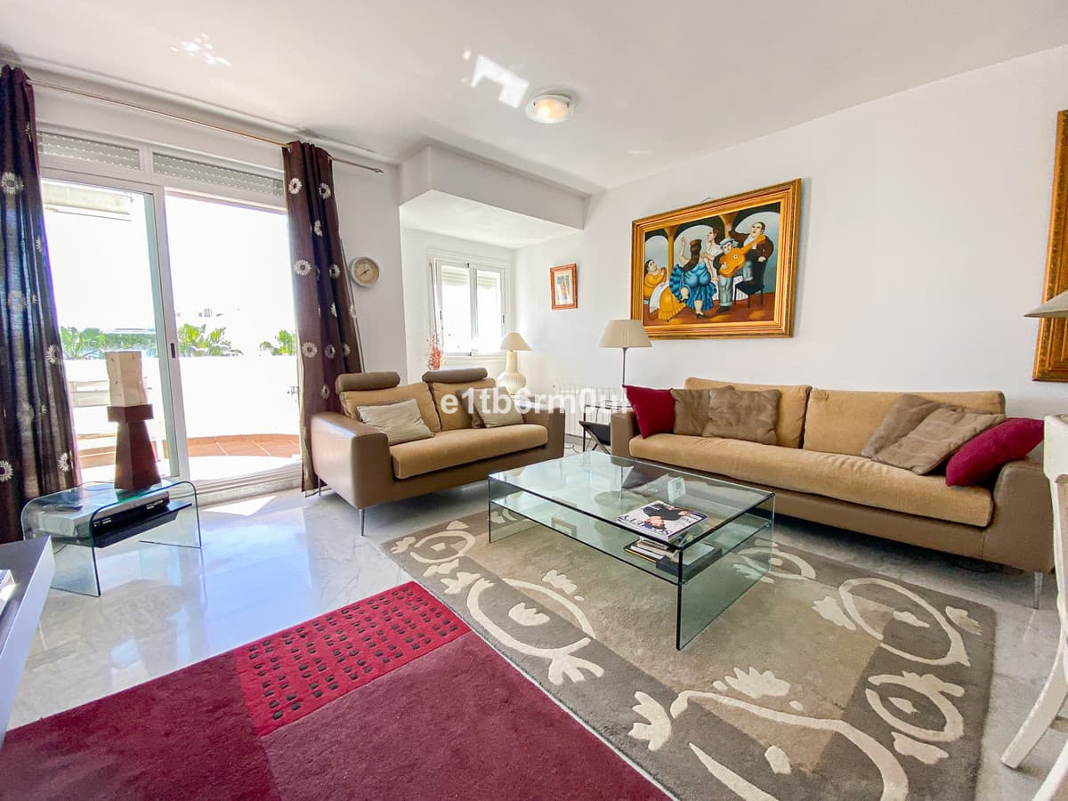 Penthouse Duplex in The Golden Mile — photo 6 of 10