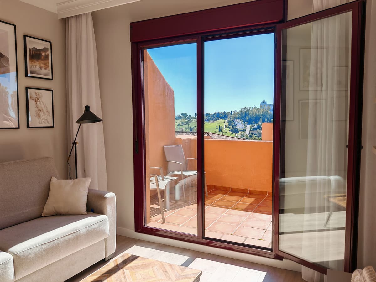 Penthouse in Benahavís — photo 4 of 10