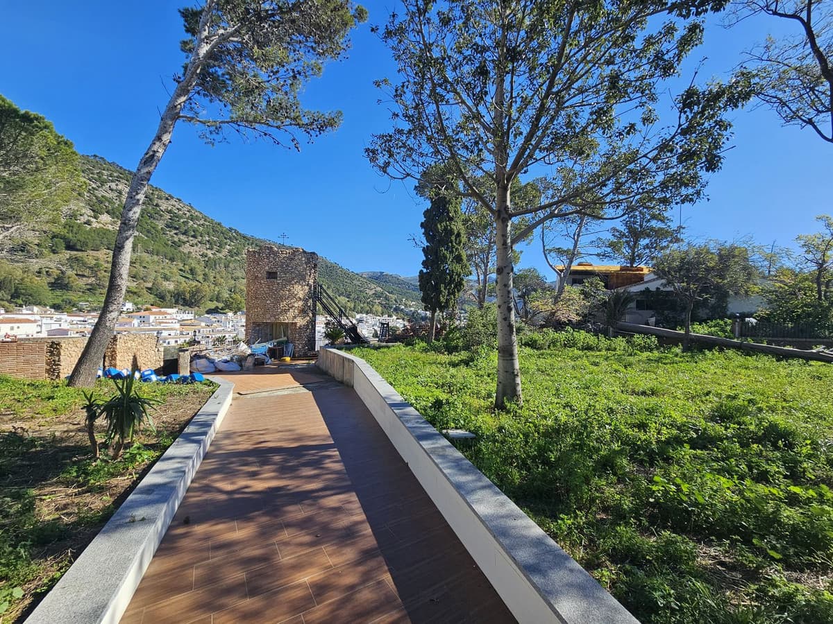 City Palace in Mijas — photo 1 of 10