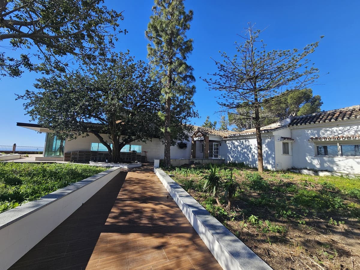 City Palace in Mijas — photo 3 of 10