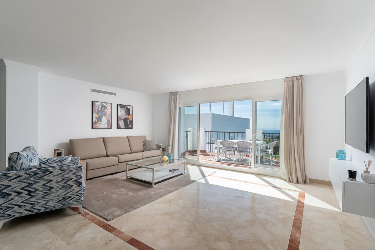 Penthouse Duplex in Benahavís — photo 5 of 10