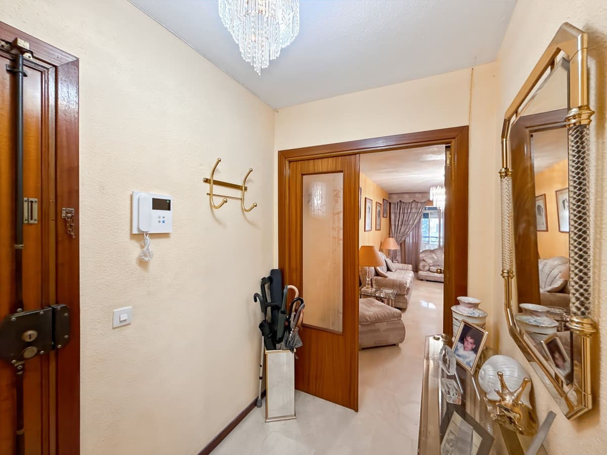 Middle Floor Apartment in Perchel Sur — photo 5 of 10