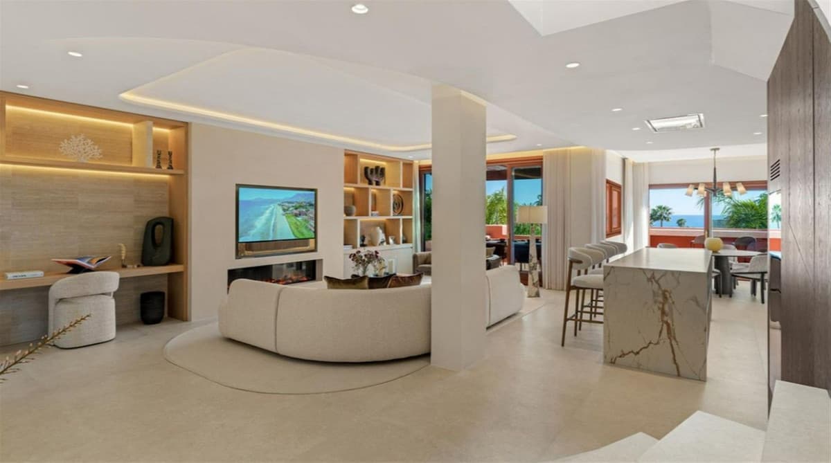 Penthouse in New Golden Mile — photo 4 of 10