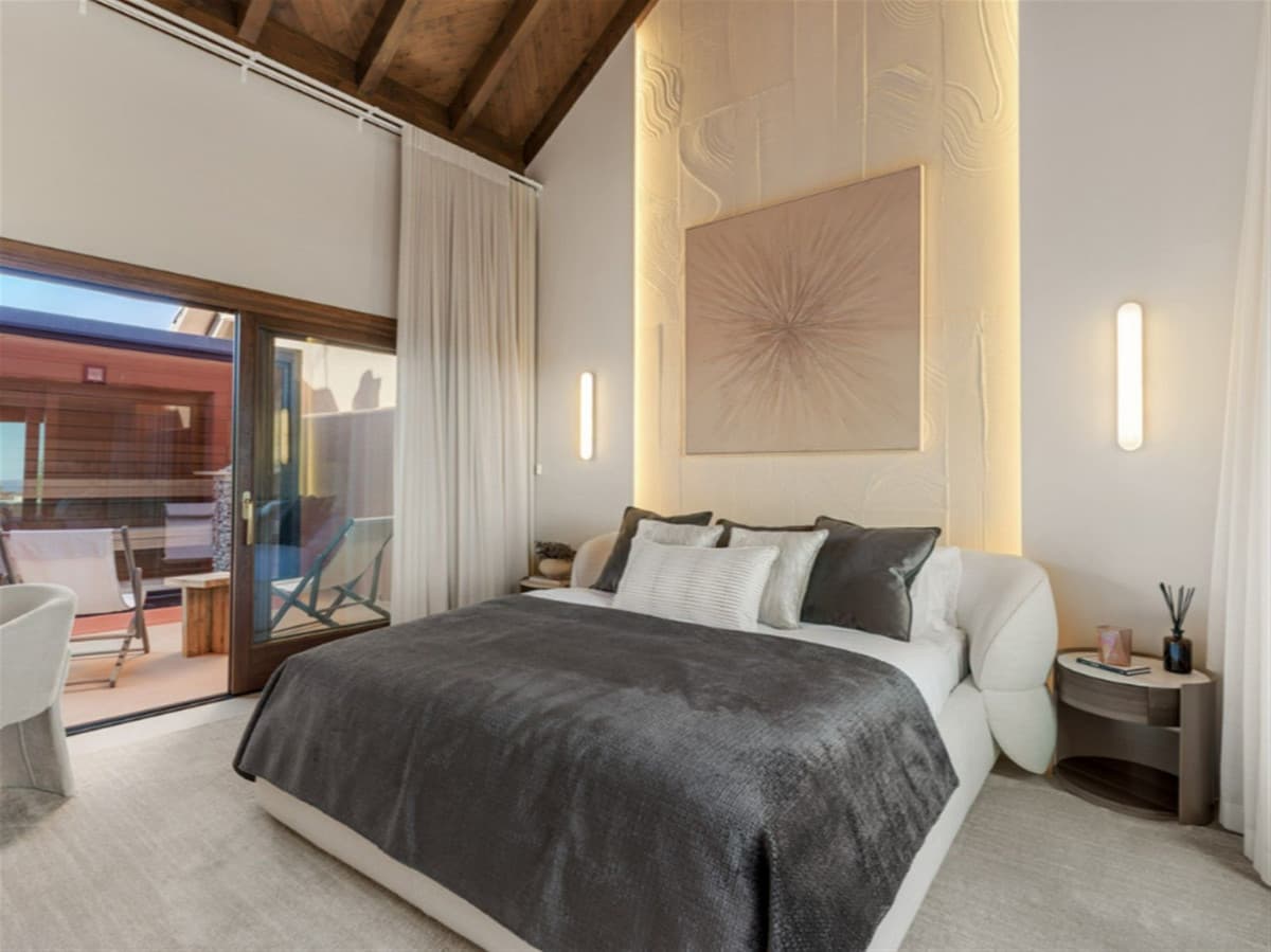 Penthouse in New Golden Mile — photo 9 of 10