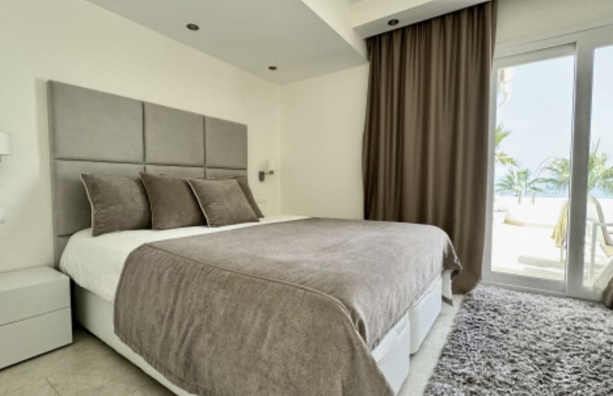 Penthouse in Estepona — photo 7 of 10