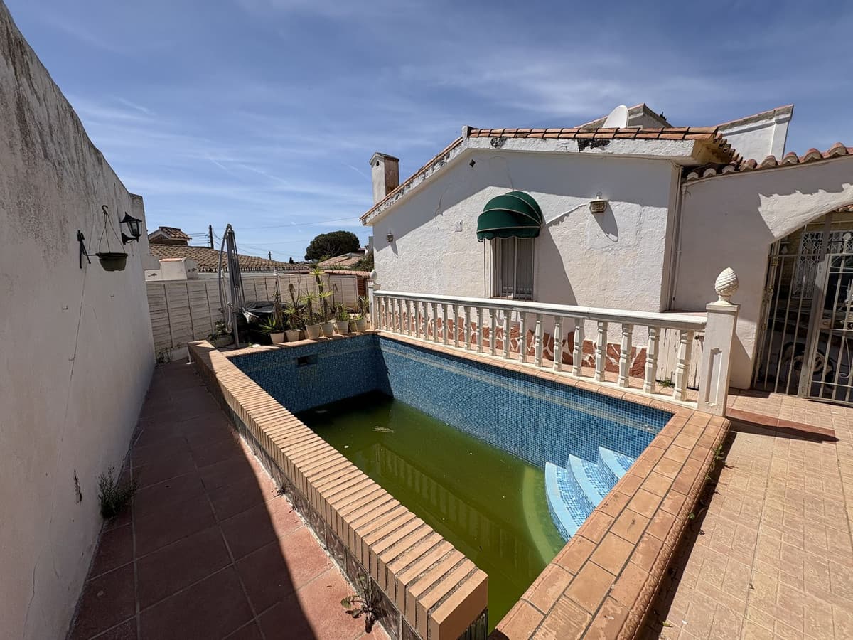 Semi-Detached House in Torreblanca — photo 10 of 10