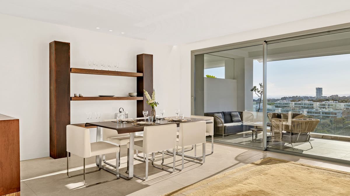 Middle Floor Apartment in Santa Clara — photo 7 of 10