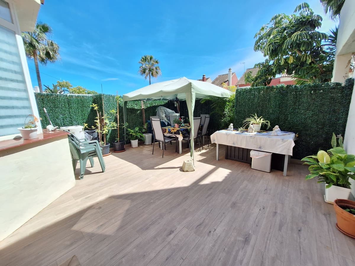 Townhouse in Estepona — photo 3 of 10