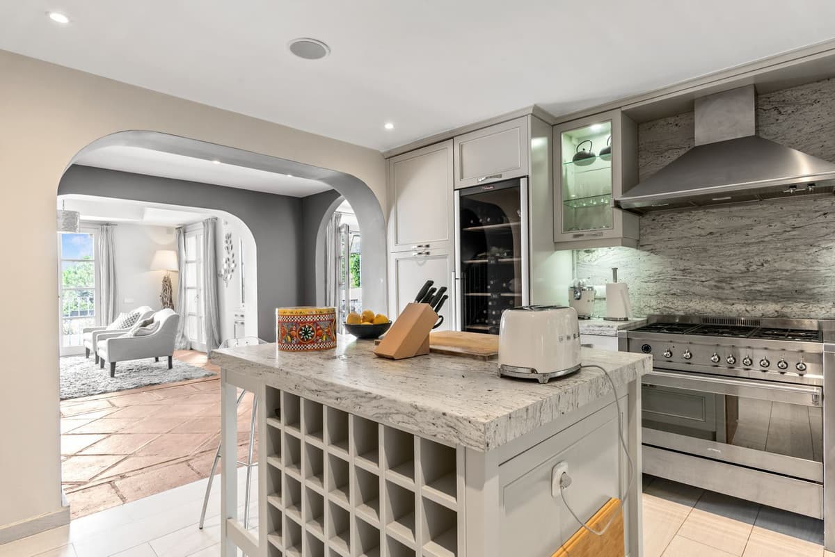 Townhouse in La Heredia — photo 8 of 10