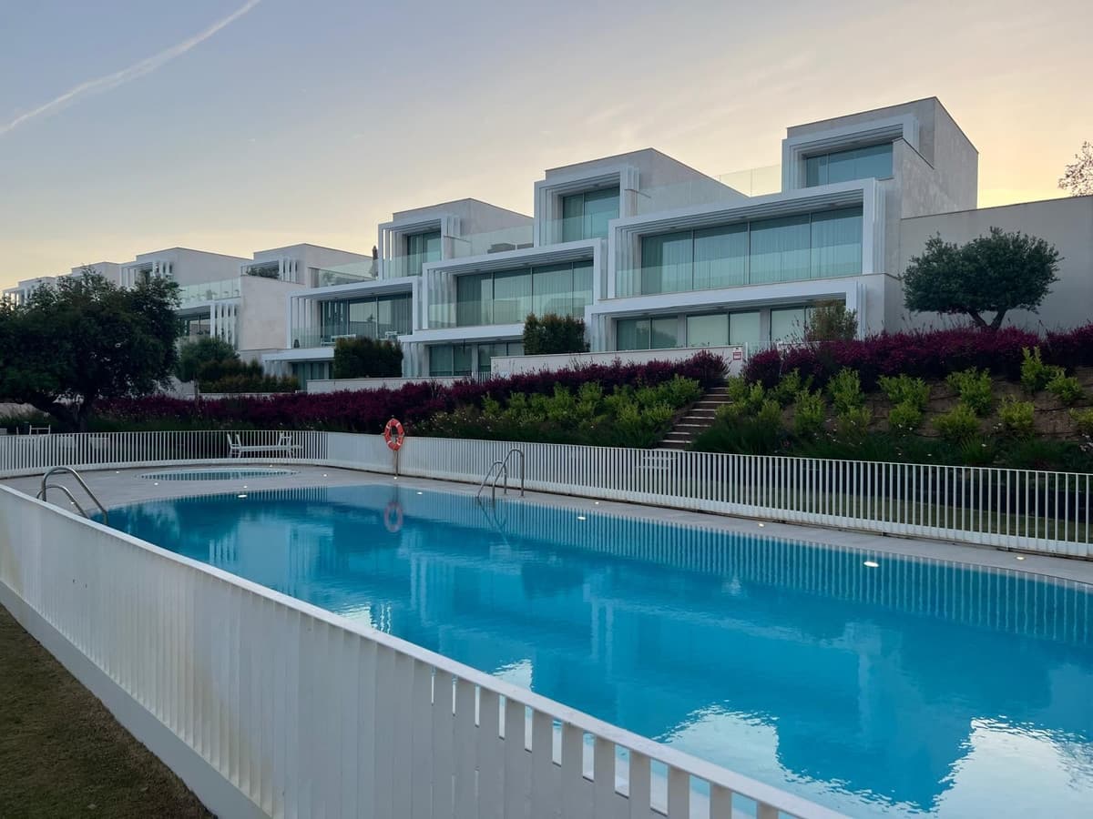 Townhouse in Sotogrande — photo 1 of 10